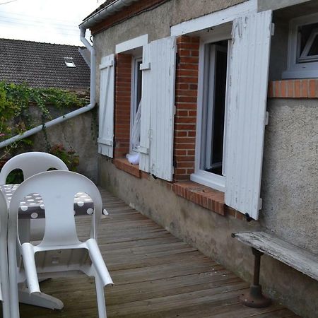 Gite Du Port Châteauneuf-sur-Loire Exterior photo